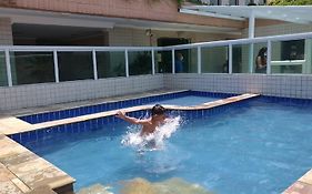 Apê Temporada II Praia Grande SP Completo com Piscina, Churrasqueira, Estacionamento